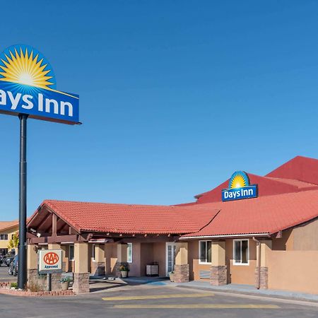 Days Inn By Wyndham Grants Zewnętrze zdjęcie
